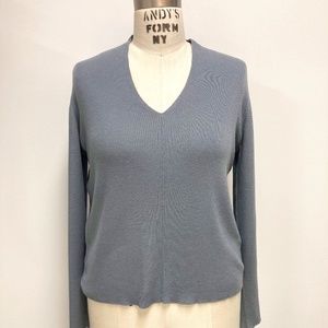 Max Mara Dove Grey v-neck long sleeve wool sweater